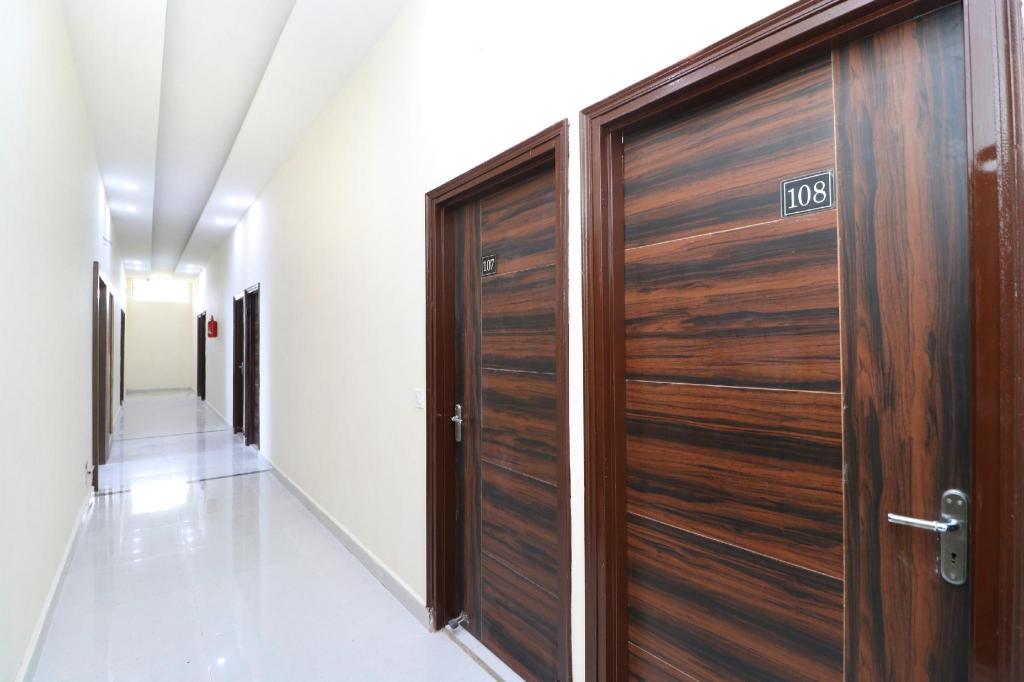 Hotel Sharnam