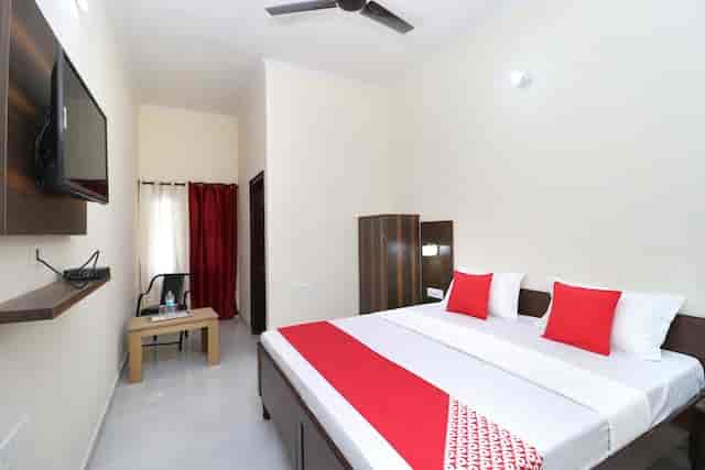 Family Triple Bed Room